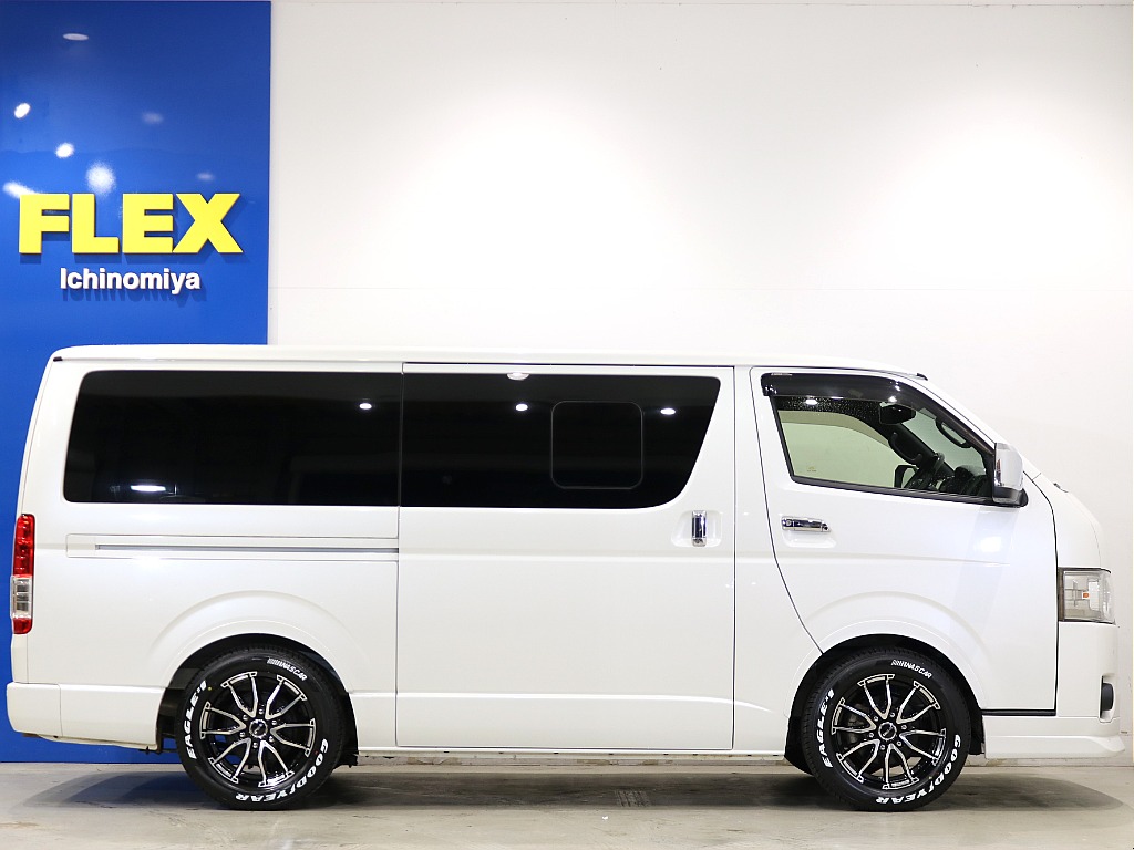 トヨタ ハイエースバン(15枚目)