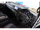 トヨタ ハイエースバン(3枚目)