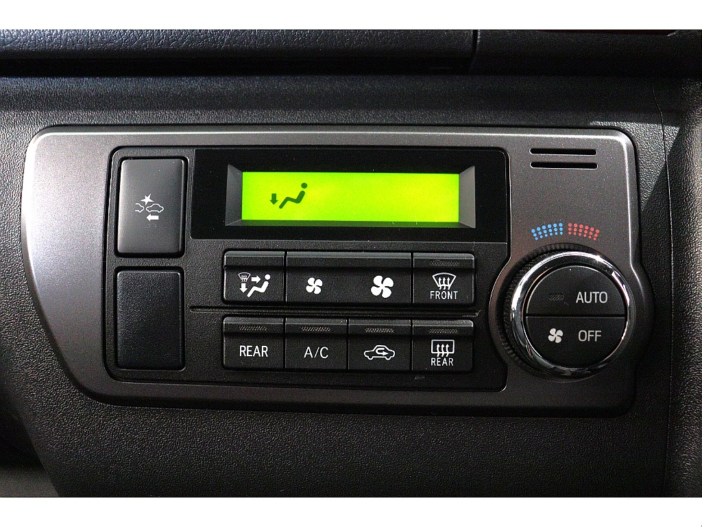 トヨタ ハイエースバン(33枚目)