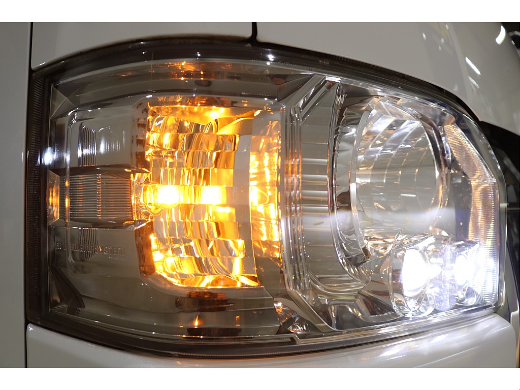 トヨタ ハイエースバン(49枚目)