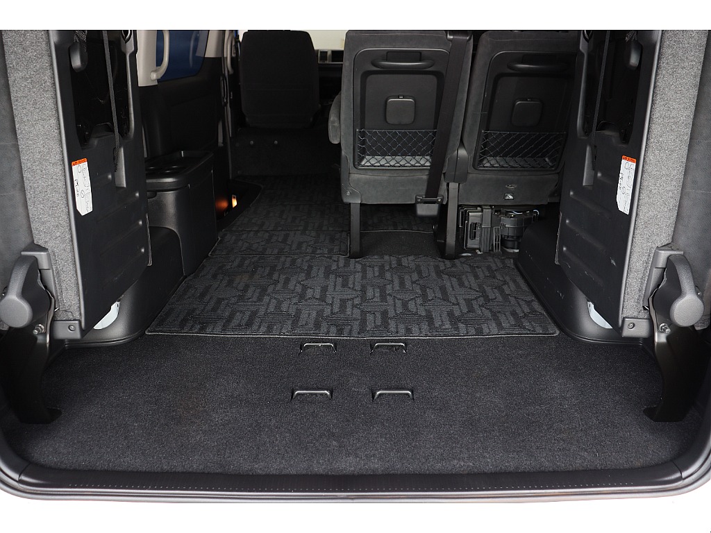 トヨタ ハイエース(11枚目)