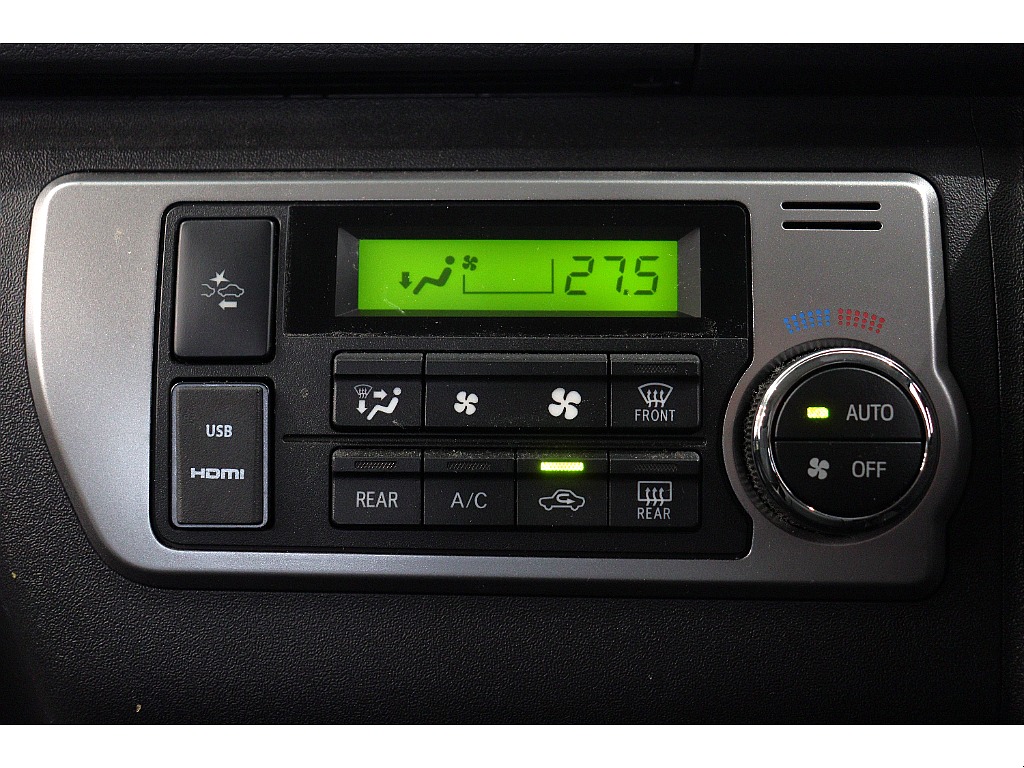 トヨタ ハイエース(33枚目)