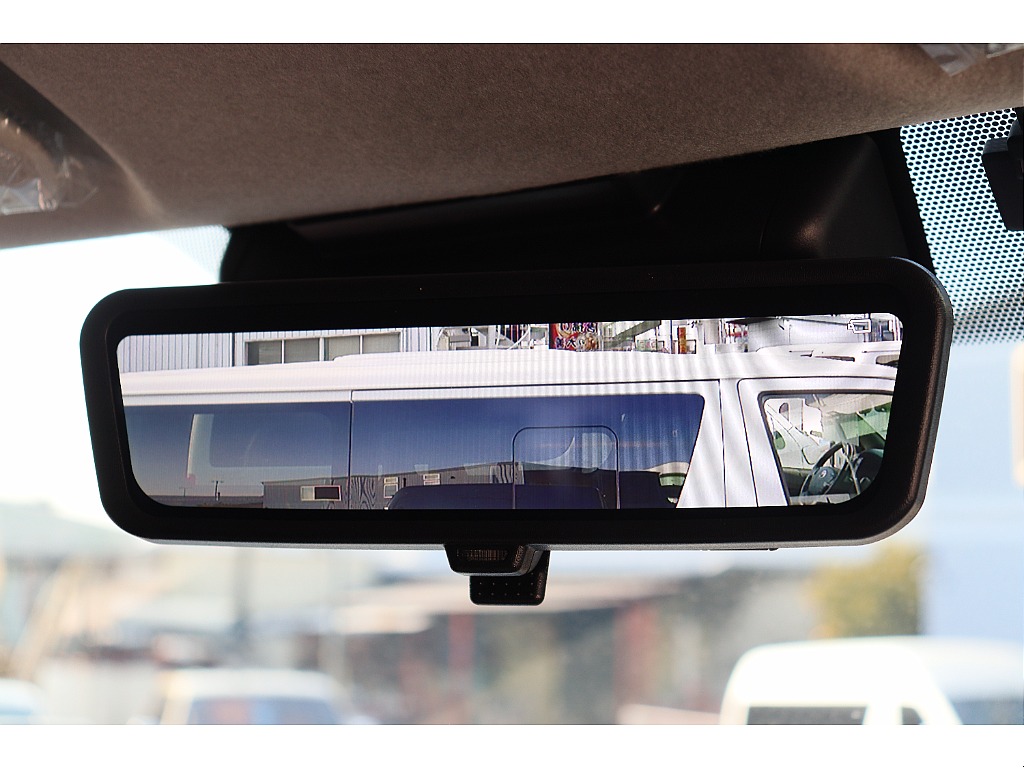 トヨタ ハイエース(26枚目)