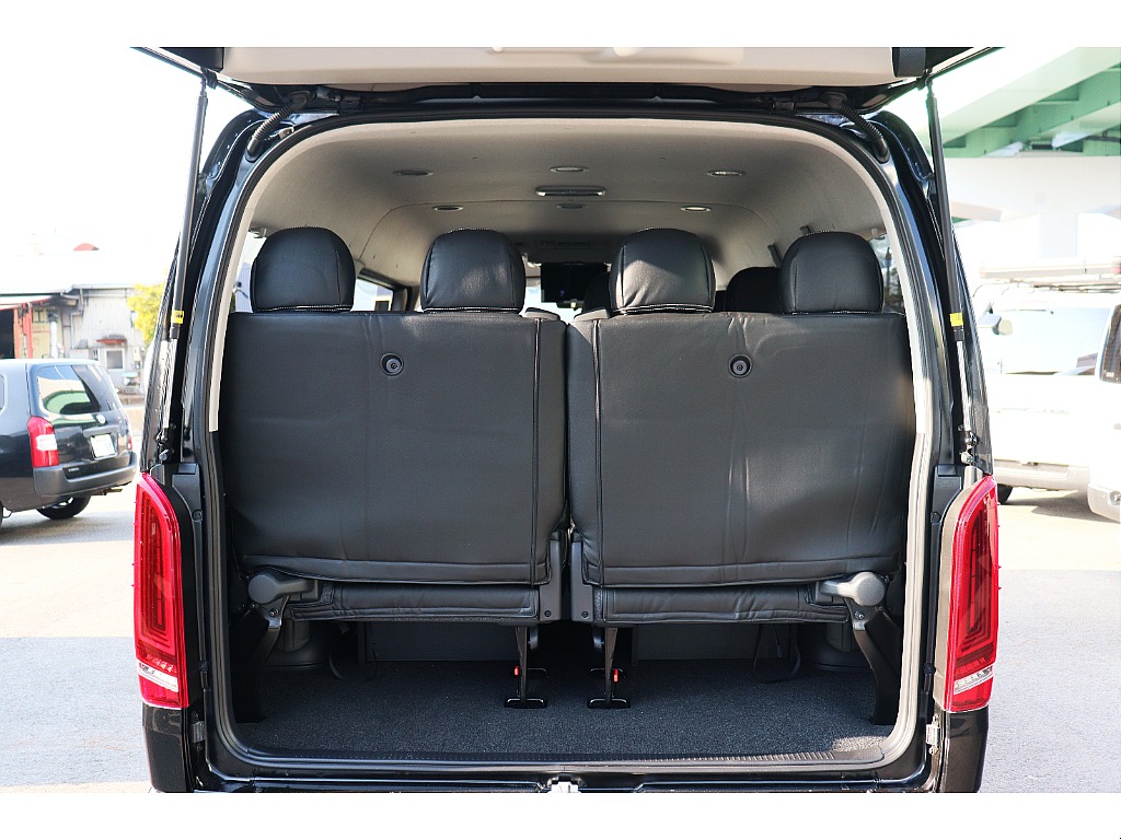 トヨタ ハイエース(34枚目)