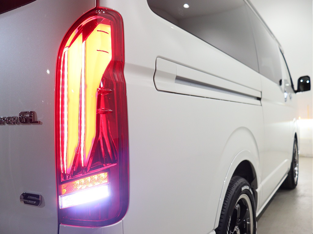 FLEX ラムダLEDテールランプ