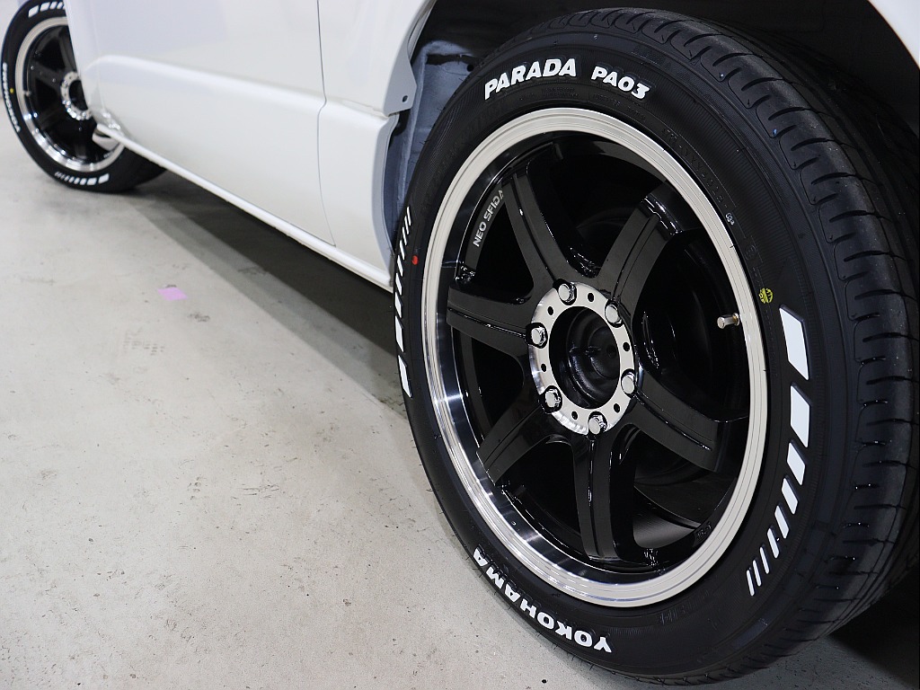 FLEX ネオスフィーダ １８インチAW/YOKOHAMA パラダタイヤ