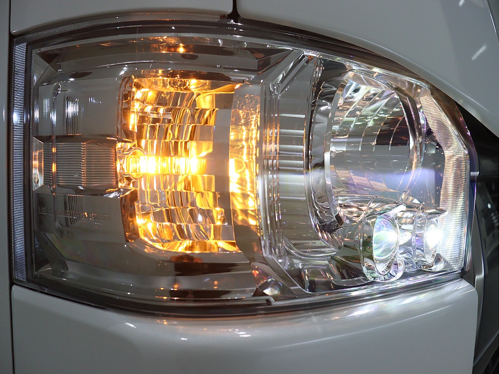 トヨタ ハイエースバン(48枚目)