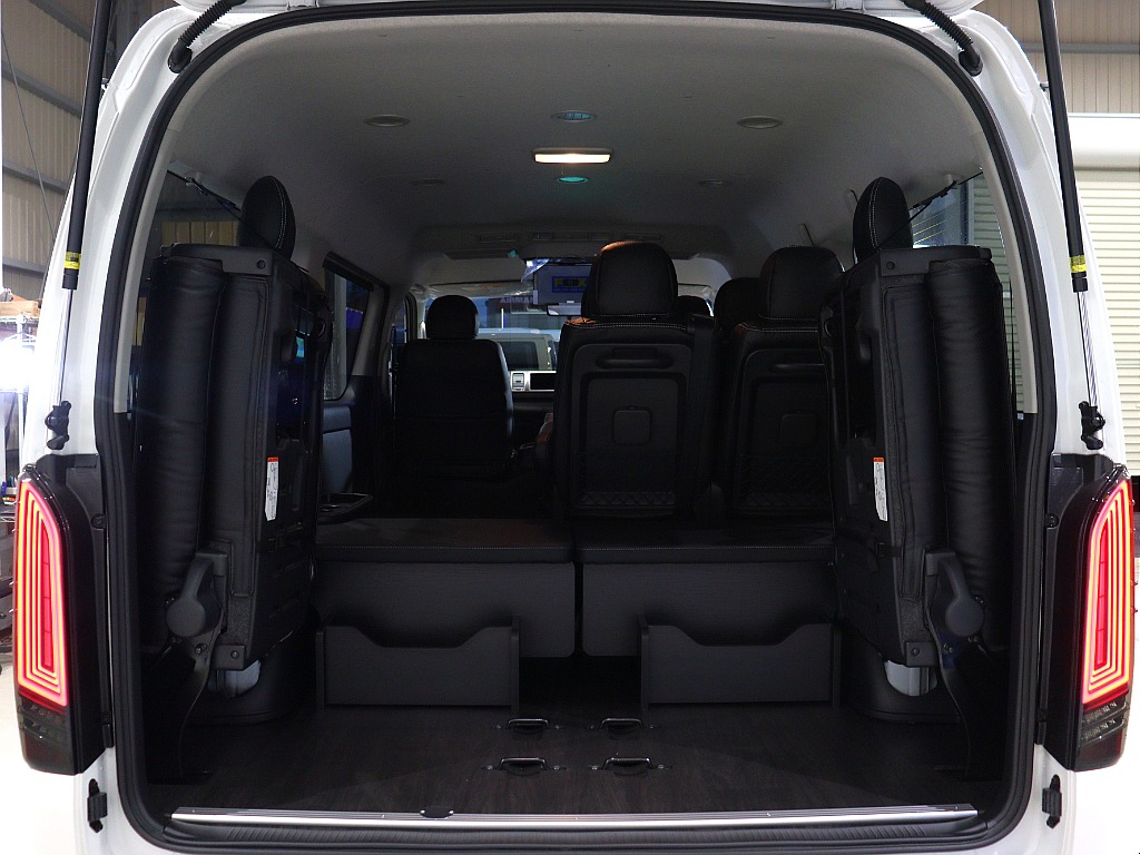 トヨタ ハイエース(7枚目)