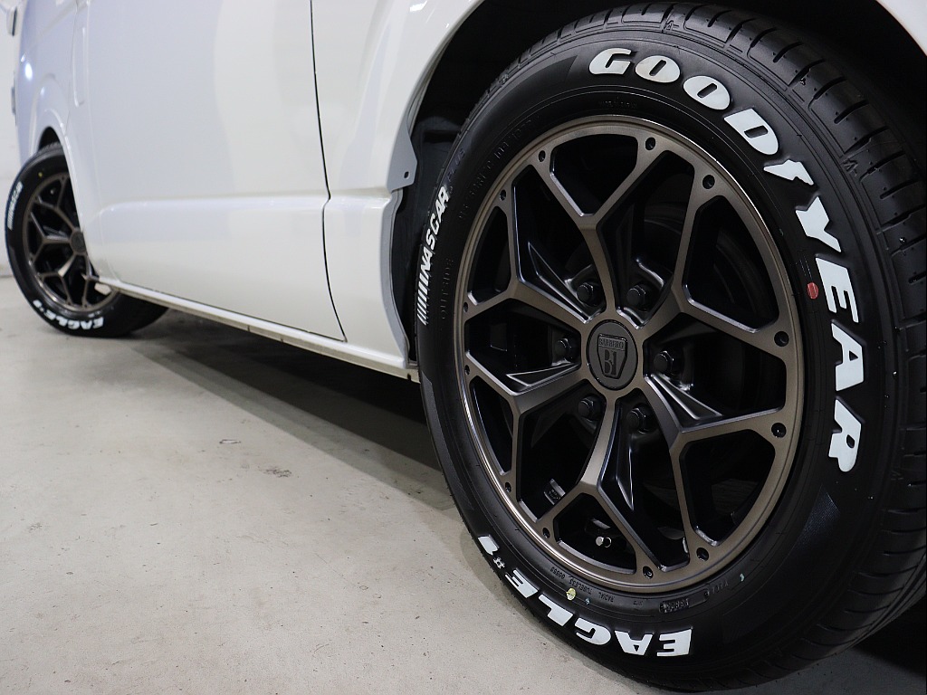 トヨタ ハイエースバン(22枚目)