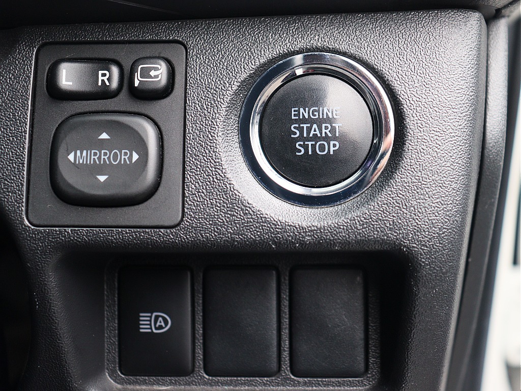 トヨタ ハイエースバン(35枚目)