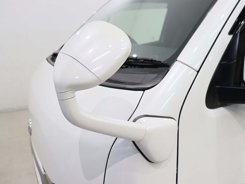 トヨタ ハイエースバン(37枚目)