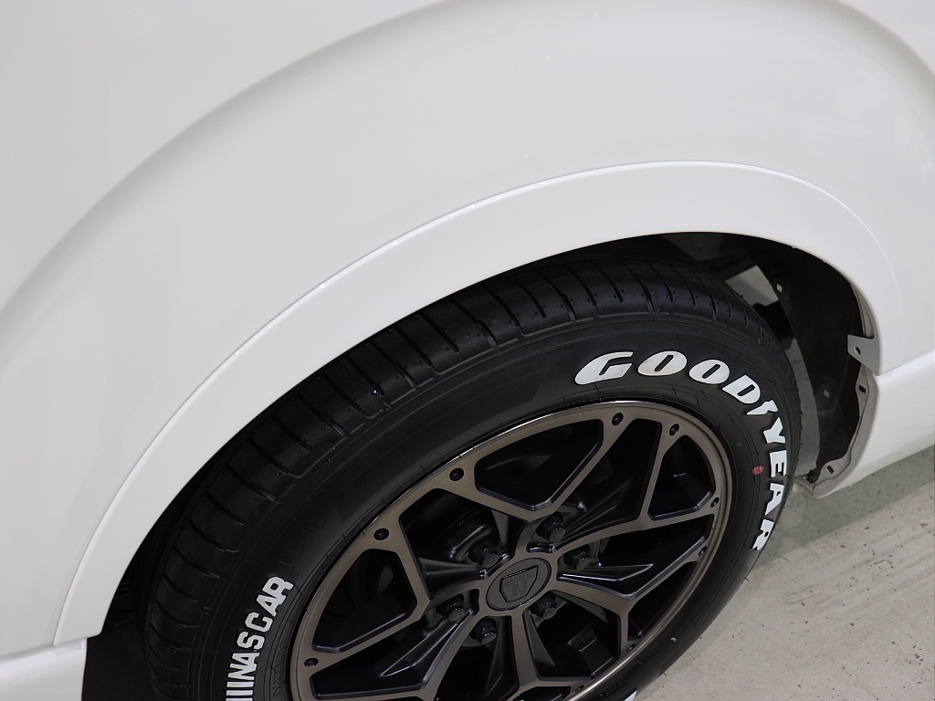 トヨタ ハイエースバン(40枚目)