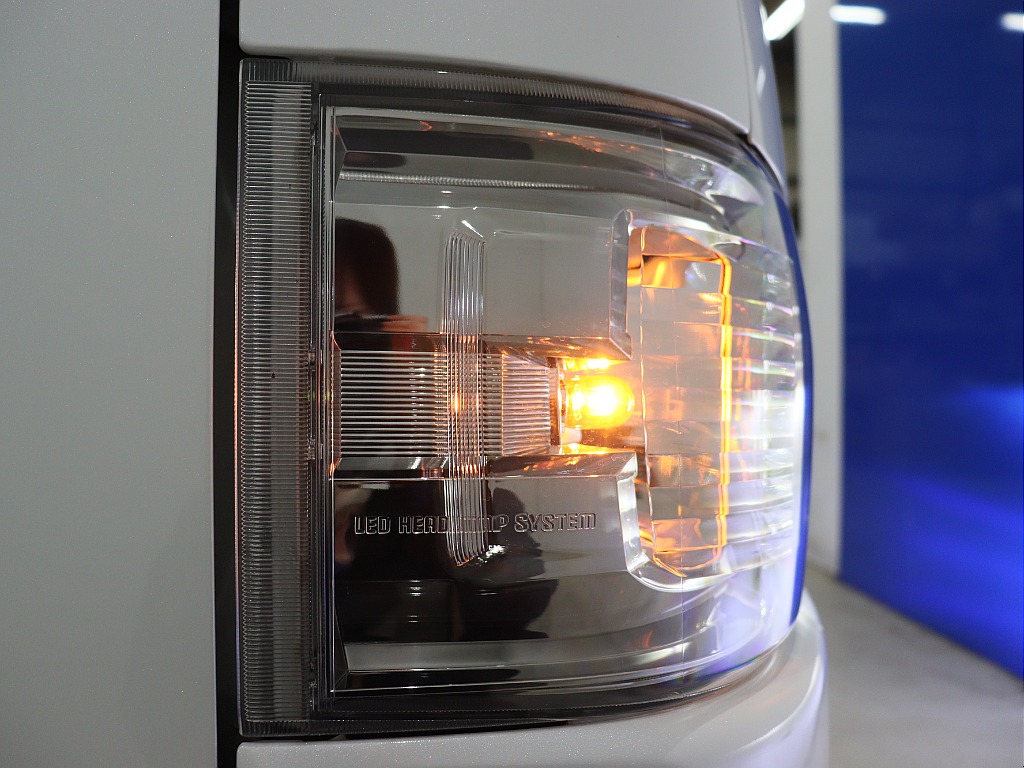 トヨタ ハイエースバン(48枚目)