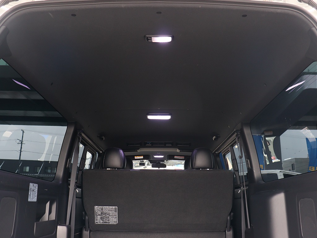 トヨタ ハイエースバン(53枚目)