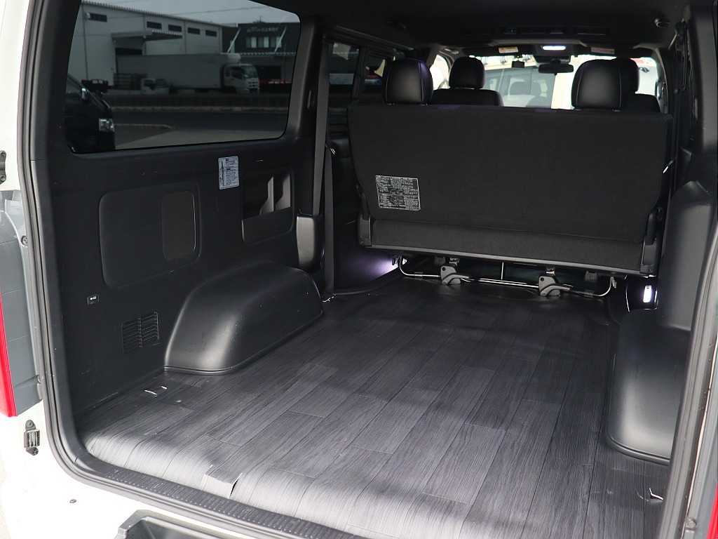 トヨタ ハイエースバン(56枚目)