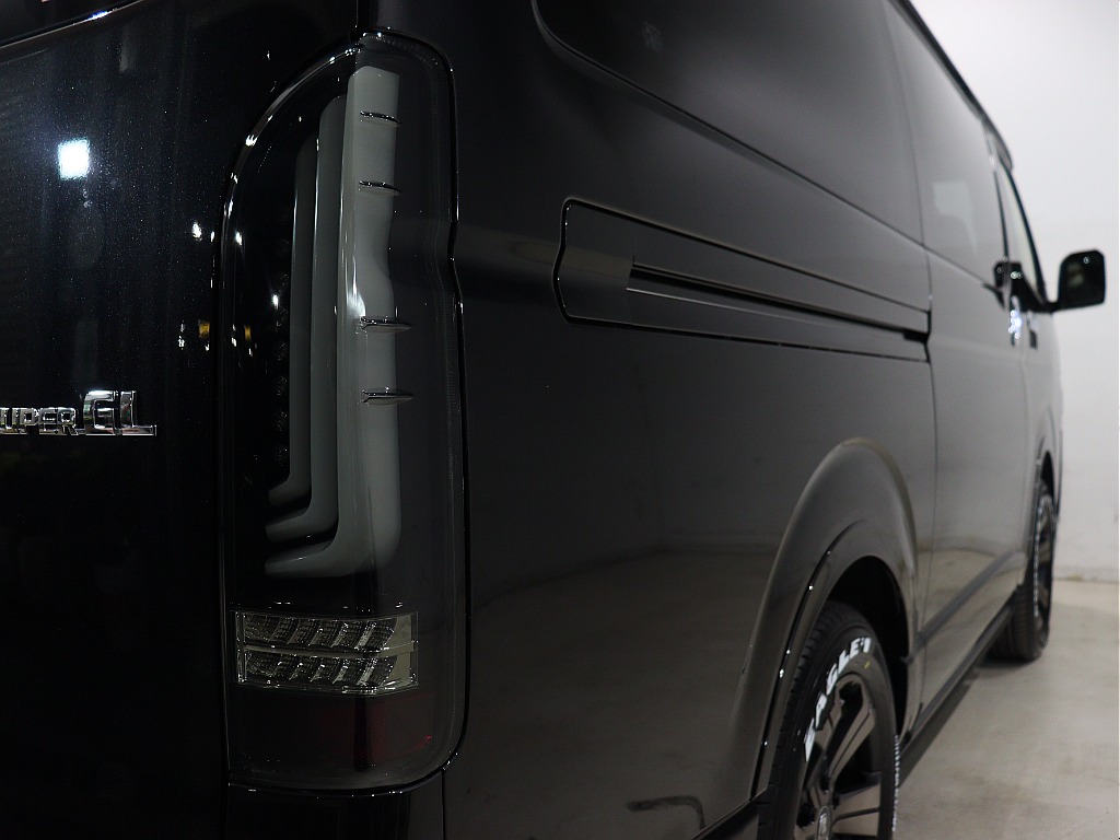 トヨタ ハイエースバン(17枚目)