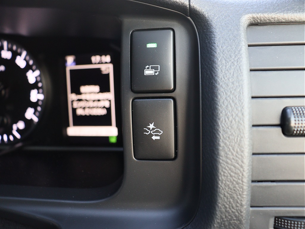 トヨタ ハイエースバン(33枚目)