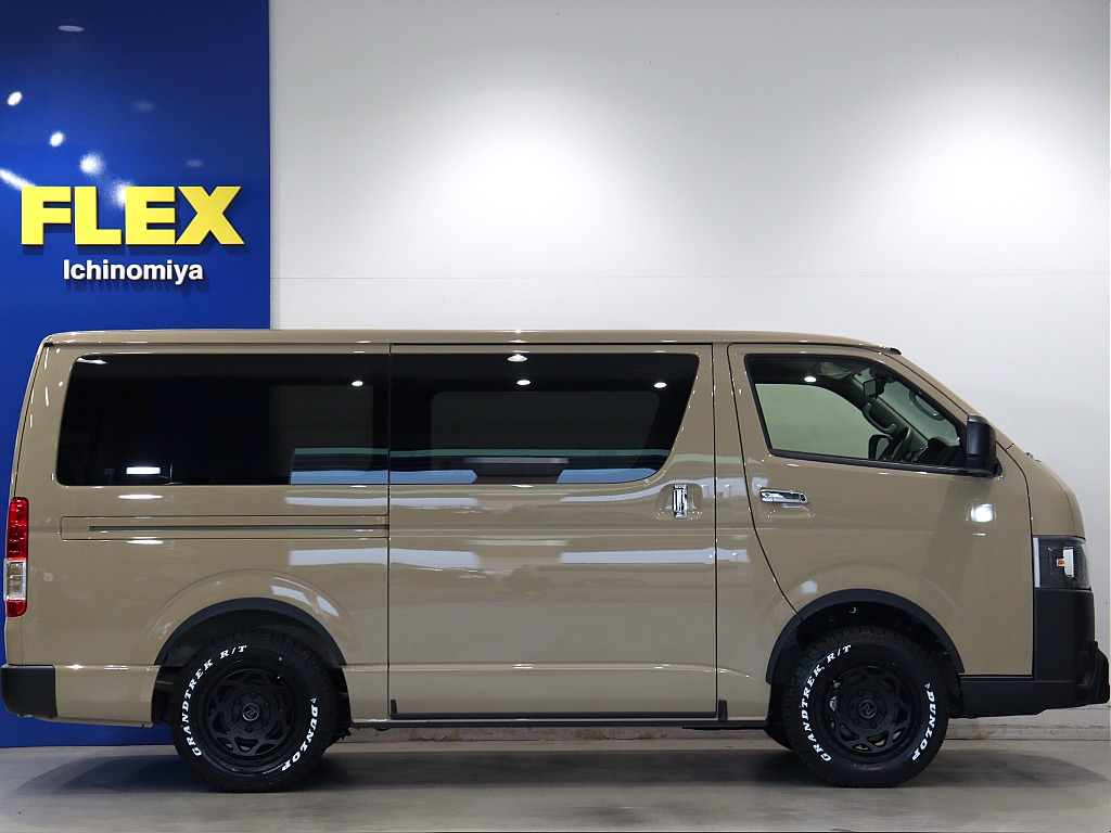 トヨタ ハイエースバン(14枚目)