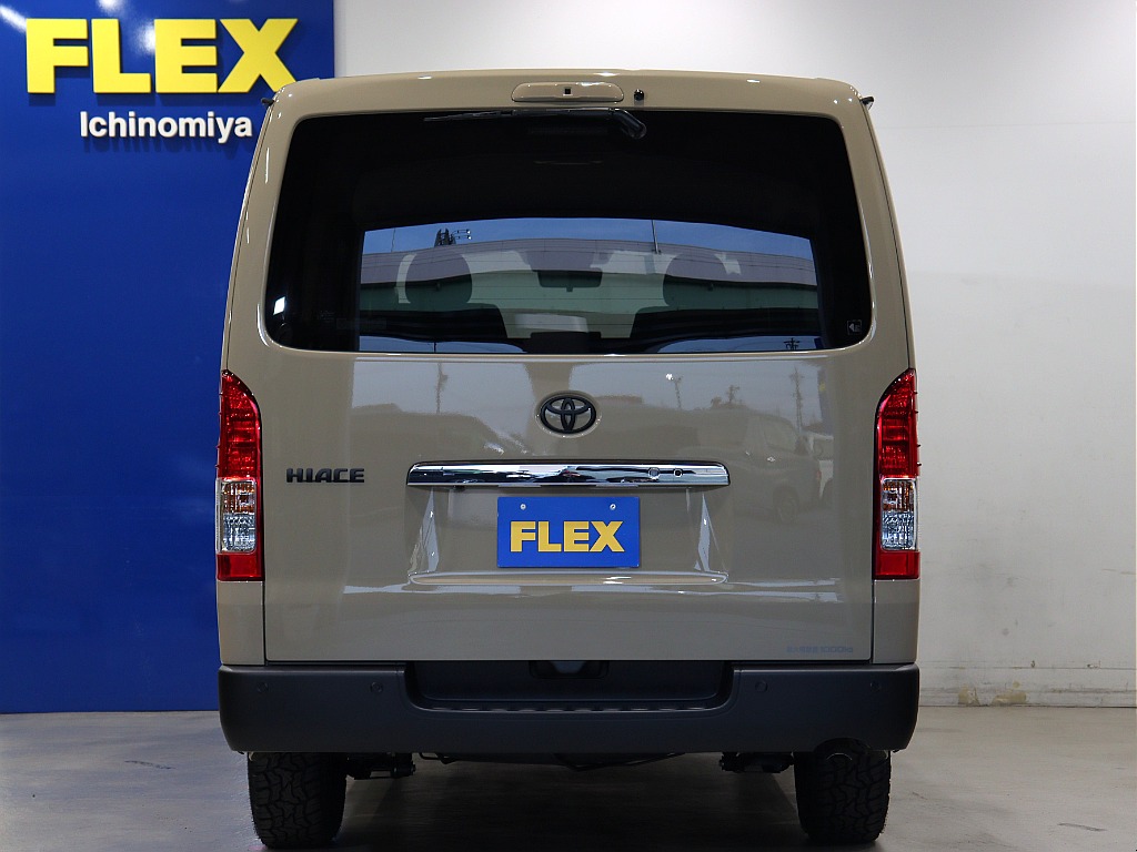 トヨタ ハイエースバン(16枚目)