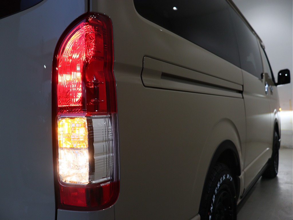 トヨタ ハイエースバン(20枚目)