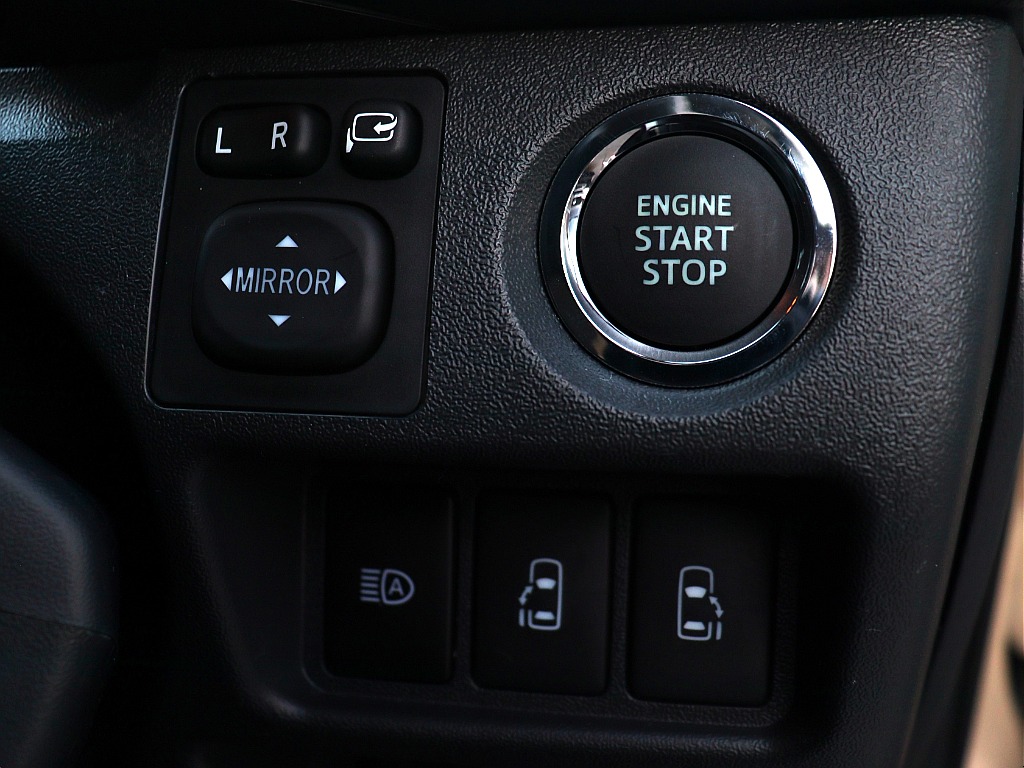 トヨタ ハイエースバン(39枚目)