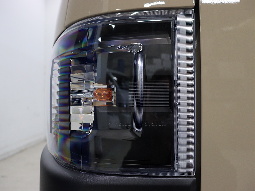 トヨタ ハイエースバン(49枚目)