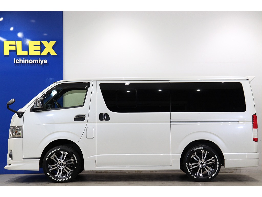 トヨタ ハイエースバン(15枚目)