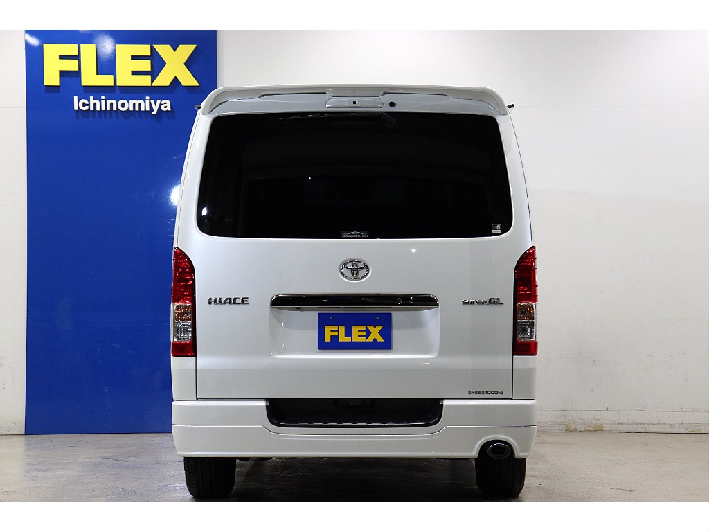トヨタ ハイエースバン(16枚目)