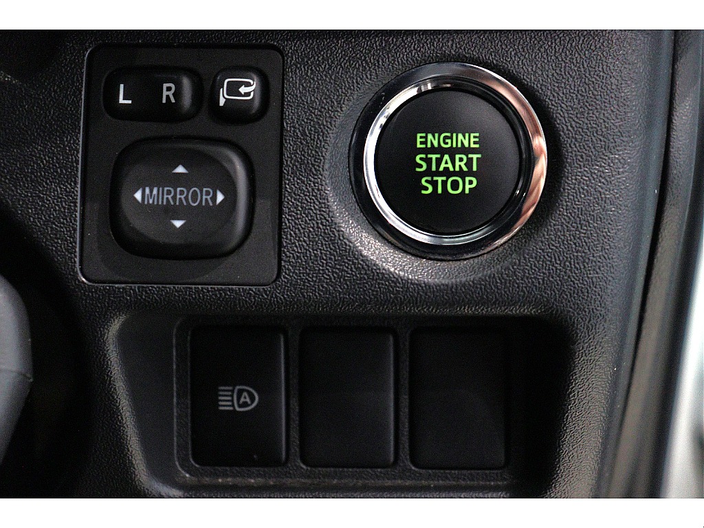 トヨタ ハイエースバン(40枚目)