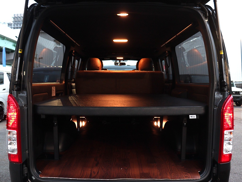 トヨタ ハイエースバン(40枚目)