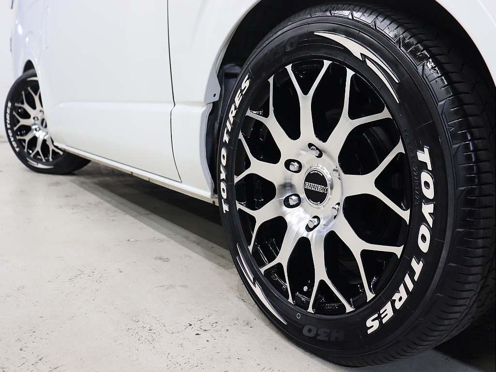 ESSEX　17インチホイール/TOYO TIRES H30　17インチタイヤ