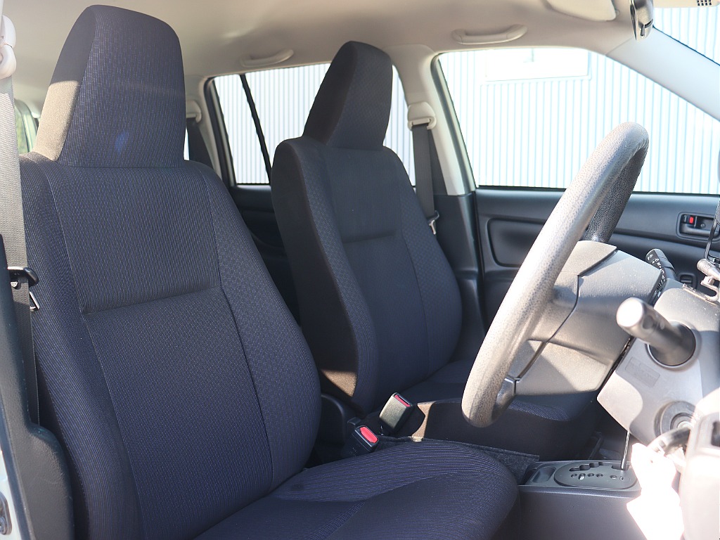 トヨタ プロボックスバン(4枚目)