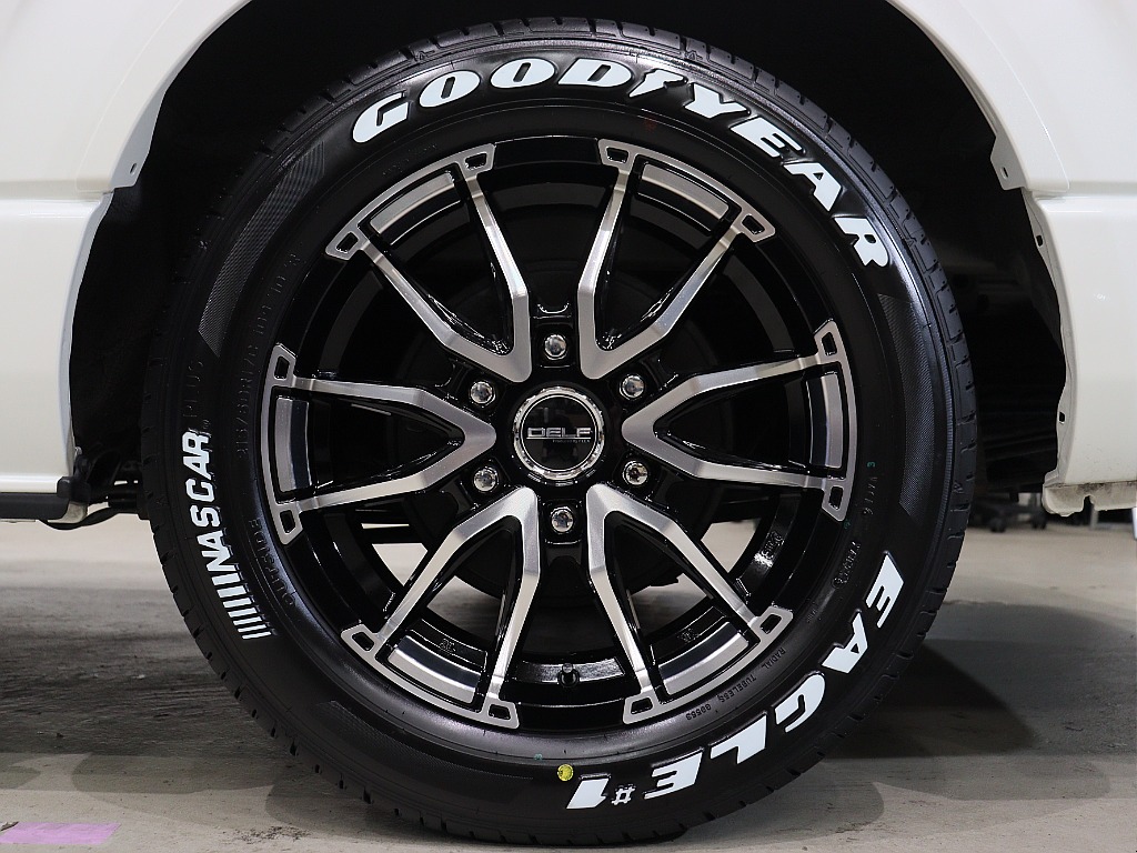 トヨタ ハイエースバン(21枚目)