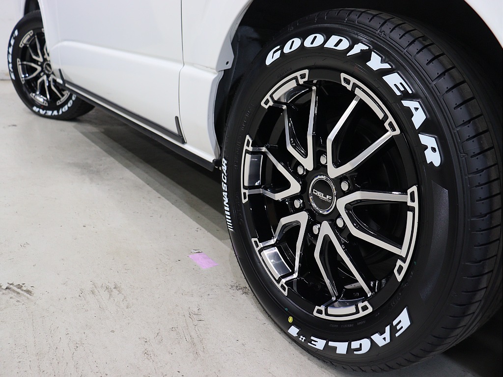 トヨタ ハイエースバン(22枚目)