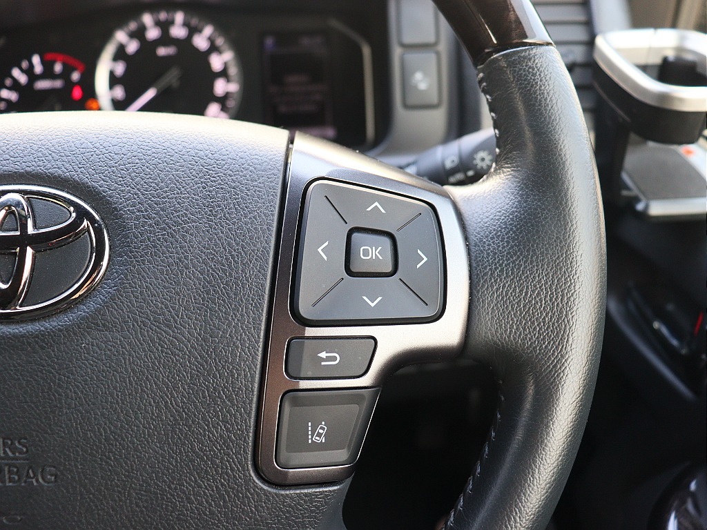 トヨタ ハイエースバン(33枚目)