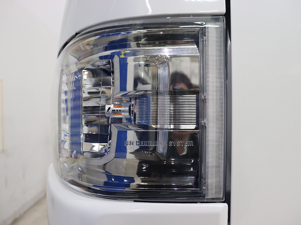 トヨタ ハイエースバン(49枚目)