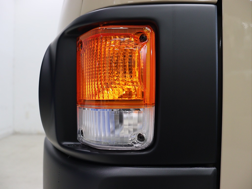 トヨタ ハイエースバン(53枚目)