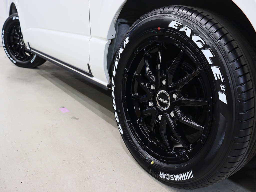 トヨタ ハイエースバン(22枚目)