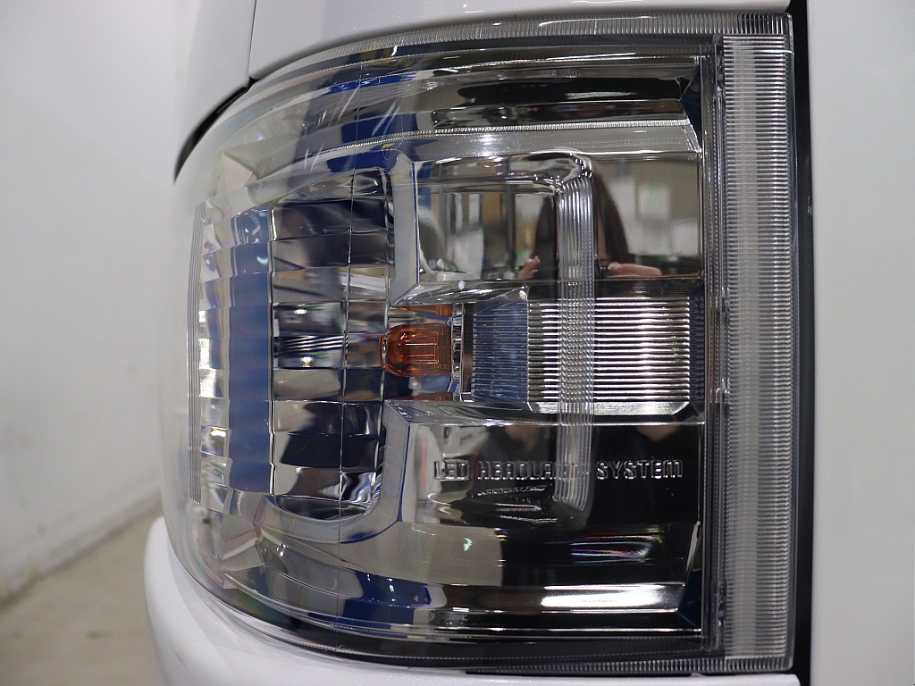 トヨタ ハイエースバン(30枚目)