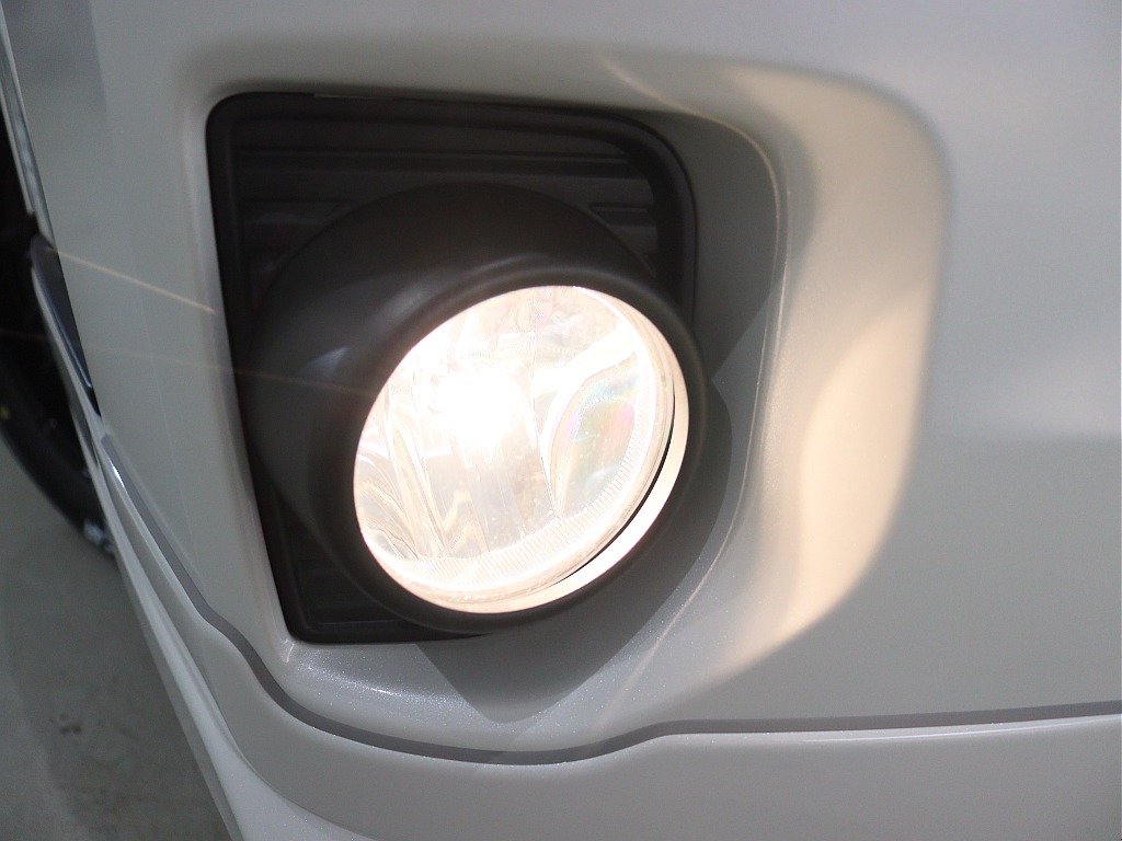 トヨタ ハイエースバン(35枚目)