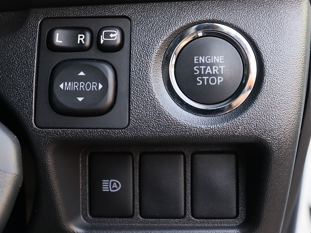 トヨタ ハイエースバン(40枚目)