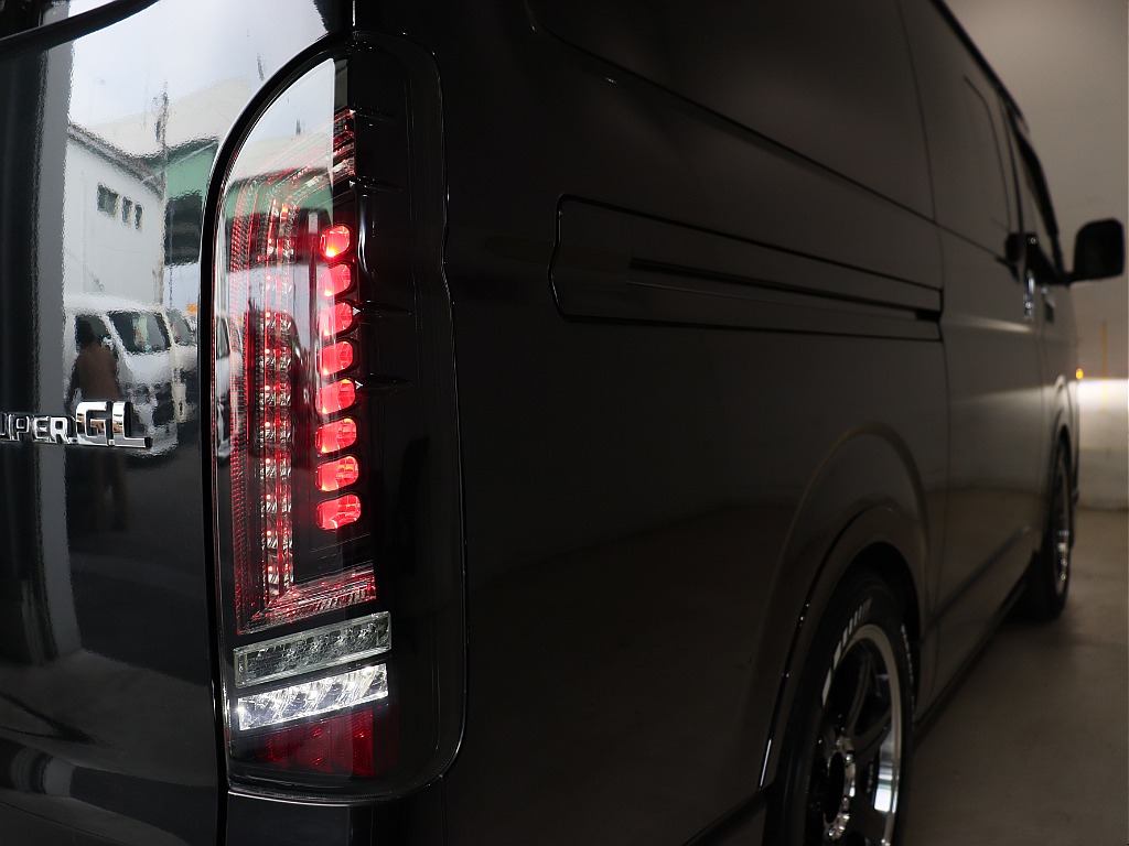 トヨタ ハイエースバン(19枚目)