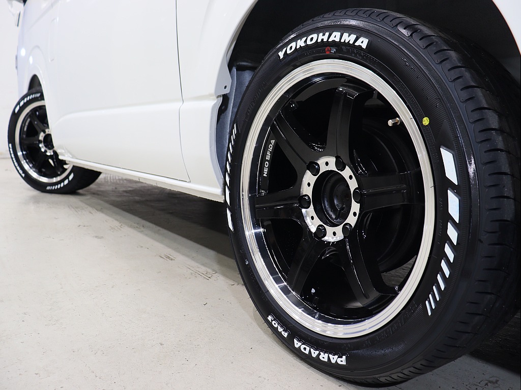 FLEX NEO SFIDA １８インチAW/ヨコハマ パラダタイヤ