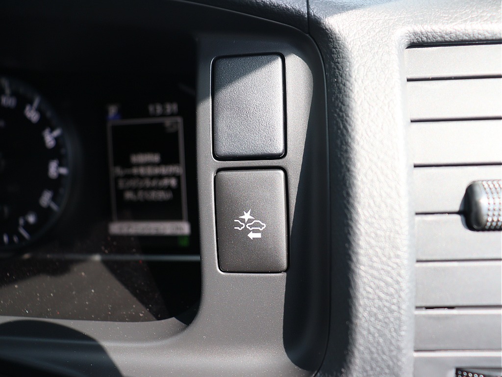 トヨタ ハイエースバン(32枚目)