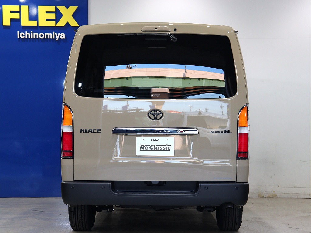 トヨタ ハイエースバン(16枚目)
