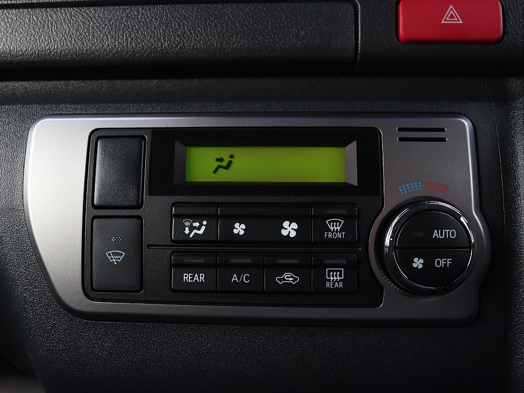 トヨタ ハイエースバン(29枚目)