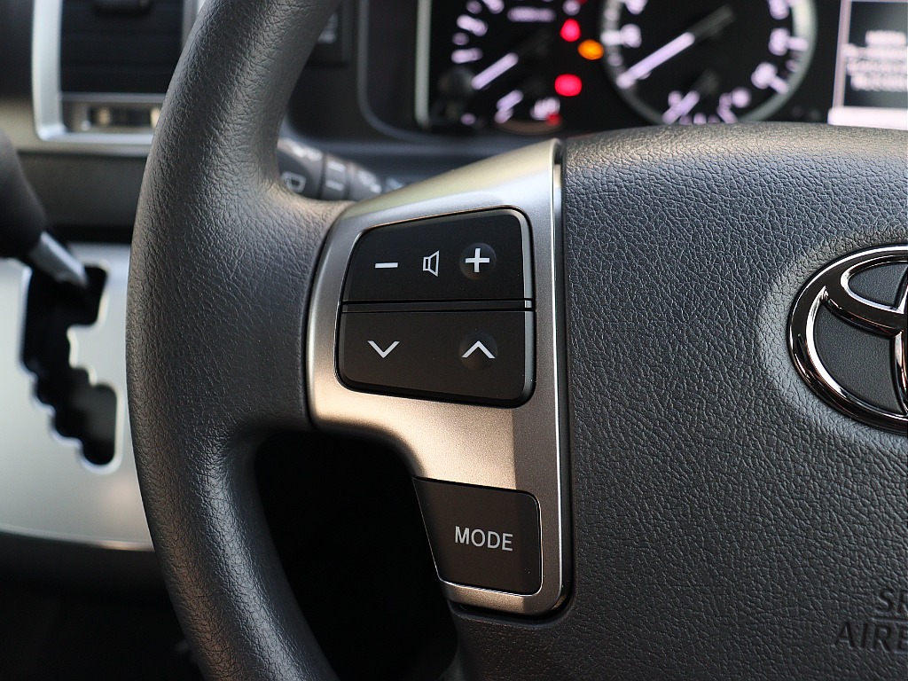 トヨタ ハイエースバン(32枚目)