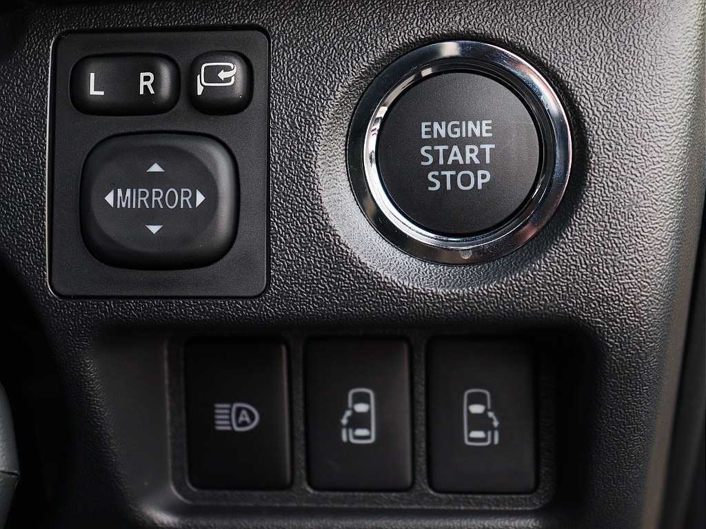 トヨタ ハイエースバン(34枚目)