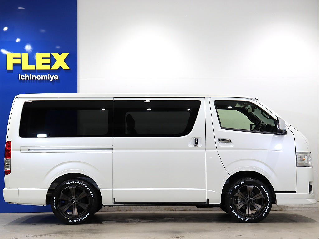 FLEX オーバーフェンダー