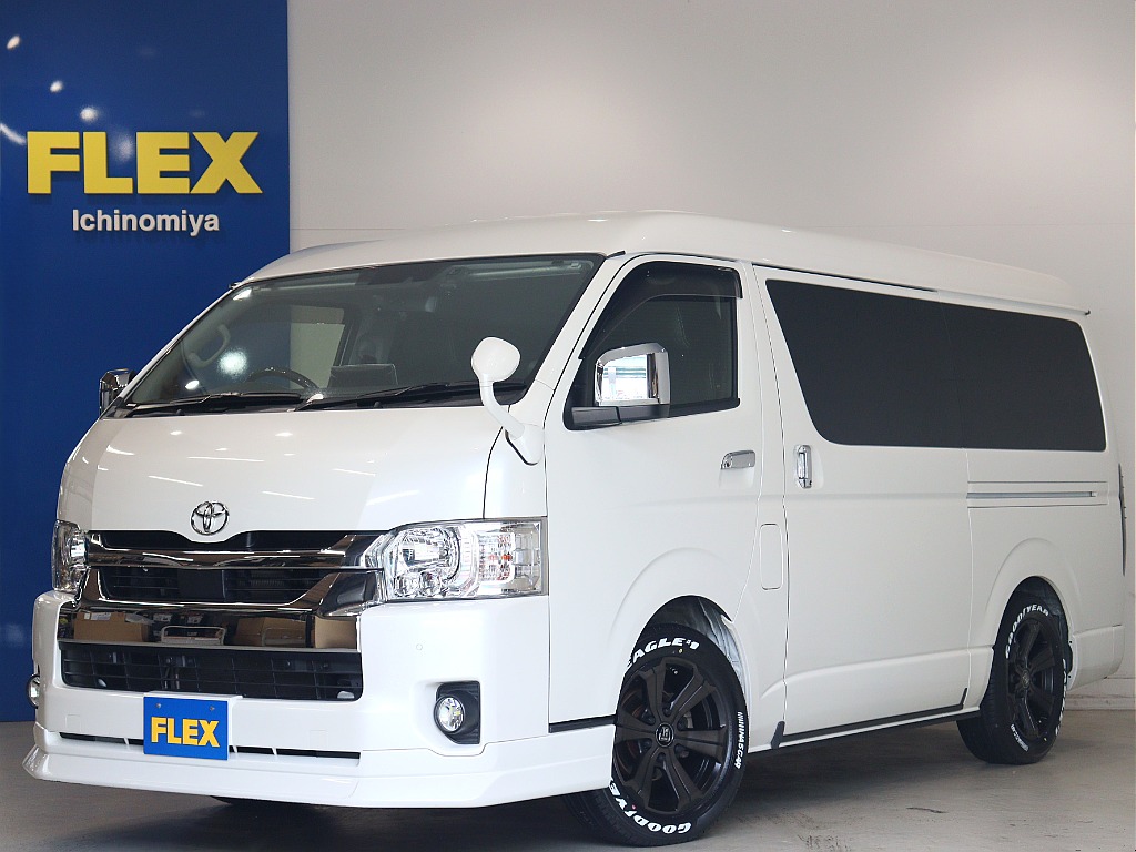 トヨタ ハイエース(1枚目)